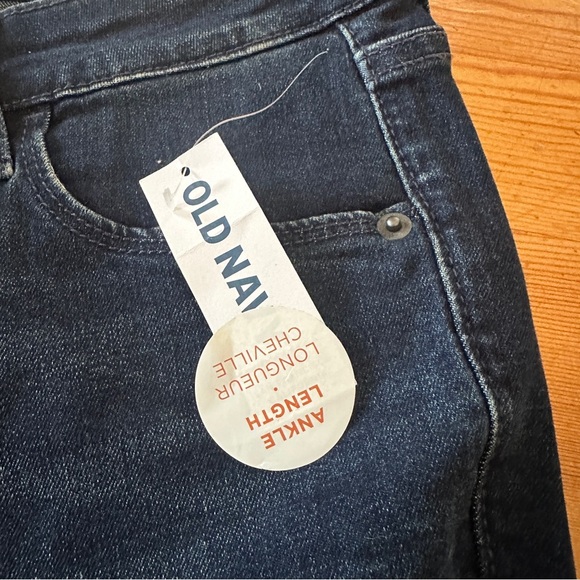 NWT OLD NAVY MID-RISE ROCKSTAR
SUPER SKINNY ANKLE women 8 - Picture 8 of 8